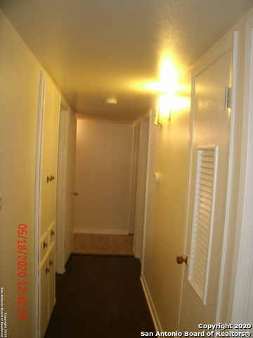 409 E Wright Blvd Property Photo 6