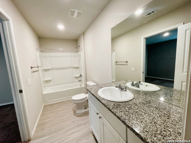 914 Albatross Way Property Photo 9