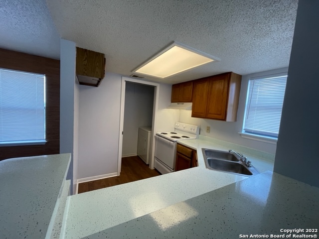 6302 Bostonian Property Photo 6
