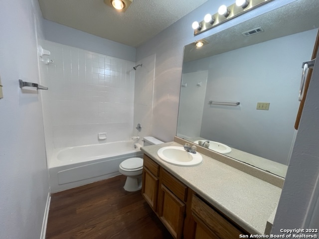 6302 Bostonian Property Photo 15