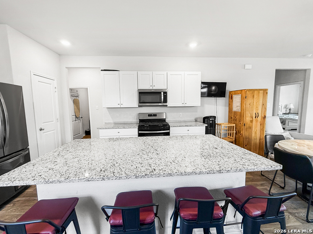 10512 Pomme Property Photo 4