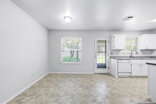 9427 Velvet Spring Property Photo 6