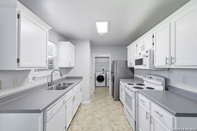 9427 Velvet Spring Property Photo 9