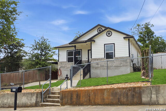206 Chickering Ave Property Photo 21