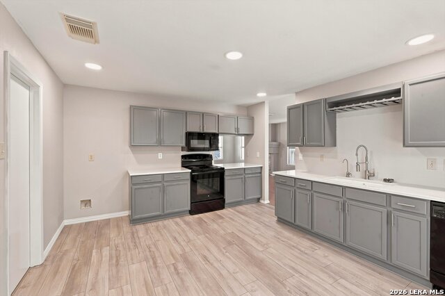 2410 Cedar Property Photo 8
