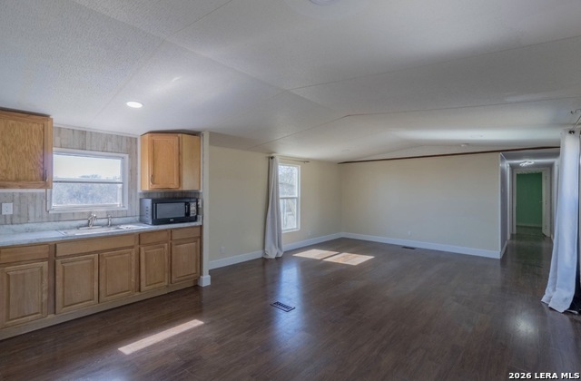 607 Jackson St Property Photo 11