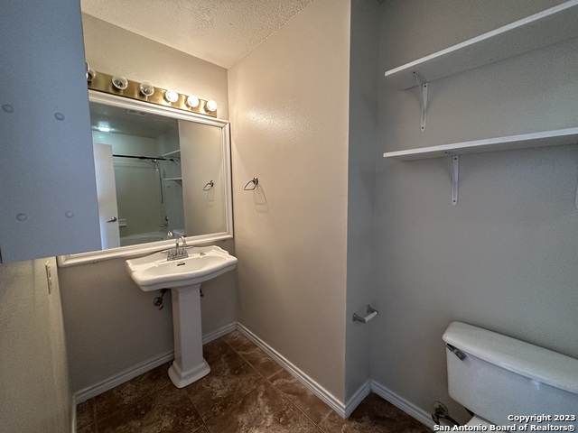 5022 River Kenton Property Photo 16