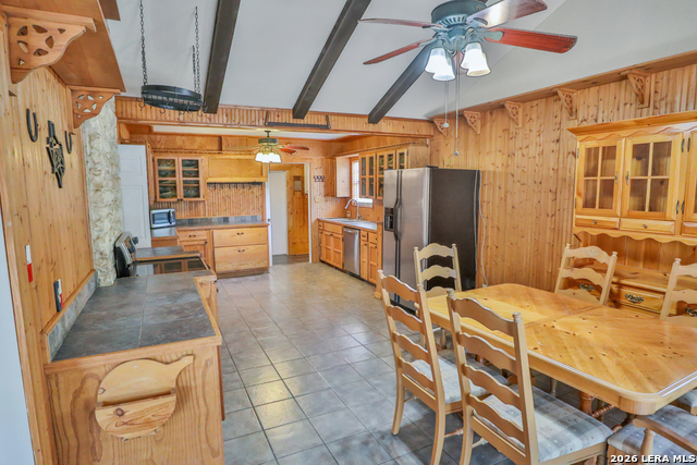 1204 Lakeside Dr W Property Photo 6