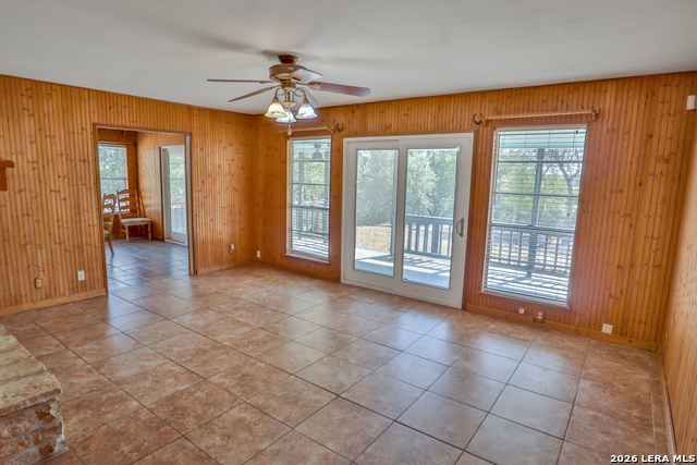 1204 Lakeside Dr W Property Photo 11