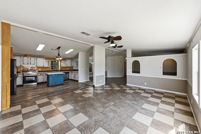 357 Dallas St Property Photo 15
