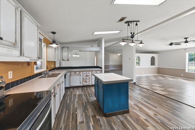 357 Dallas St Property Photo 18