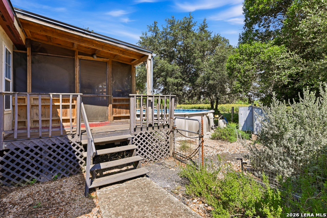 357 Dallas St Property Photo 43