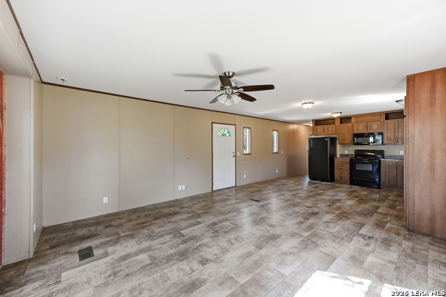 357 Dallas St Property Photo 59