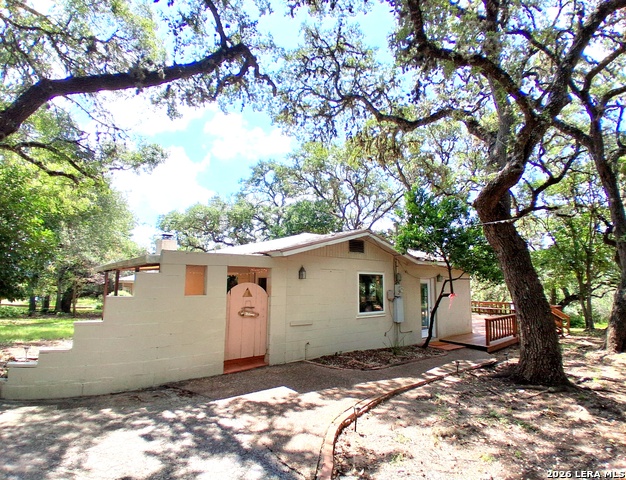 25327 Triangle Loop Property Photo 2