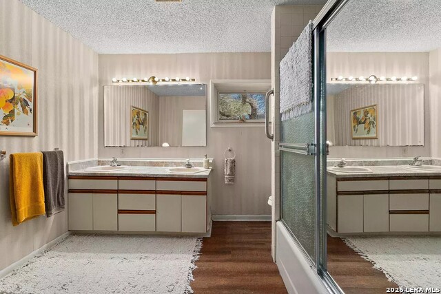 25327 Triangle Loop Property Photo 17