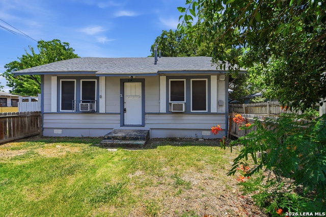 214 E Huff Ave Property Photo 2