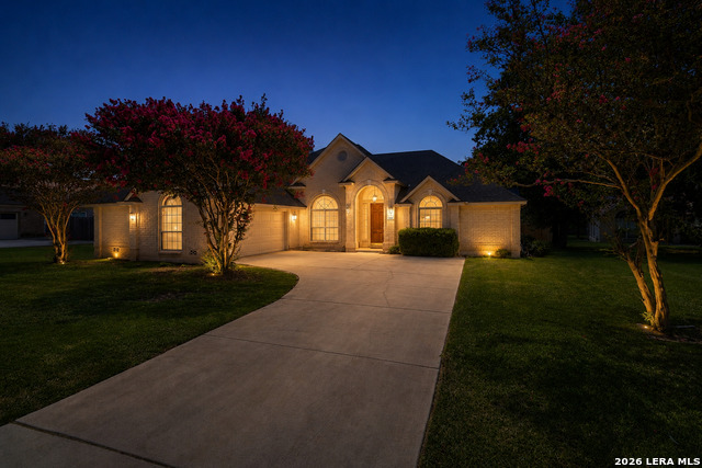 8408 TRACINEY BLVD Property Photo 1