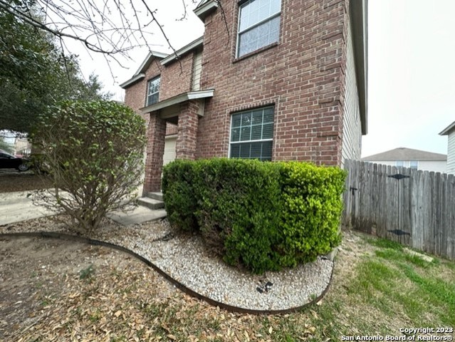 2111 RED ROCK XING Property Photo 1