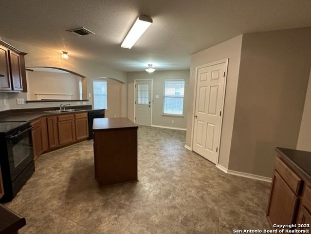 2111 Red Rock Xing Property Photo 11