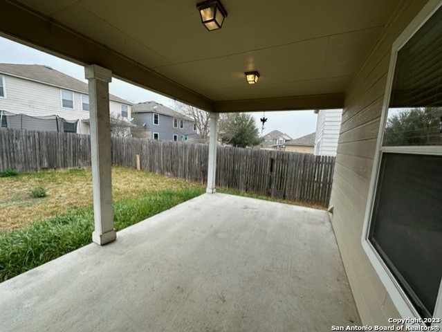 2111 Red Rock Xing Property Photo 14