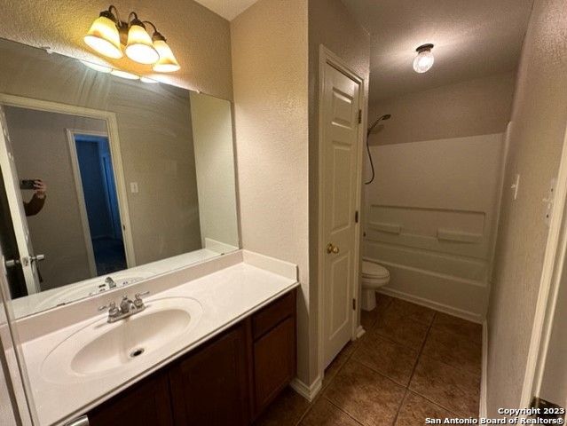 2111 Red Rock Xing Property Photo 22