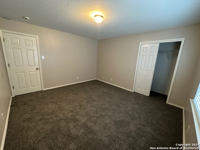 2111 Red Rock Xing Property Photo 28