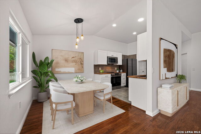 14706 Highland Peak Property Photo 6