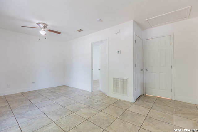 601 Coleman St Property Photo 4