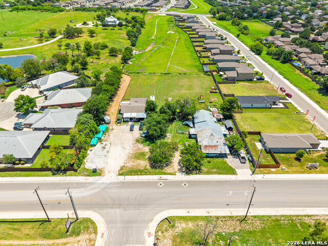 310 ALVES LN