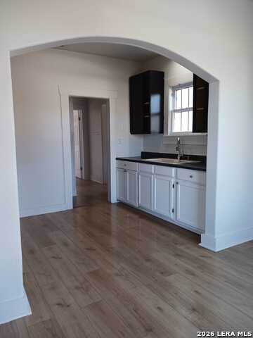 414 W Theo Ave Property Photo 11