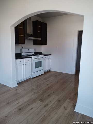 414 W Theo Ave Property Photo 13