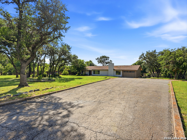 136 Royal Oaks Loop Property Photo 1