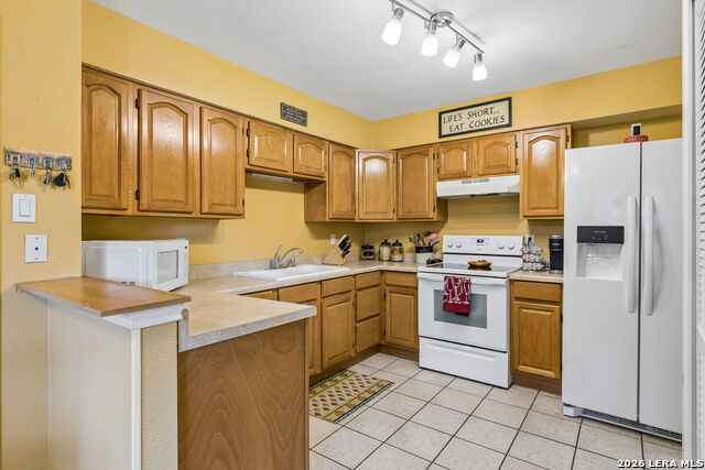 14902 Oak Summit Property Photo 9