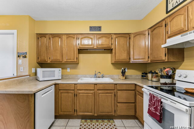 14902 Oak Summit Property Photo 10