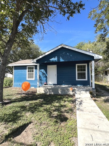 811 Vickers Property Photo 2