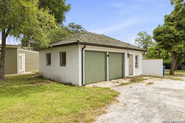 618 Main St Property Photo 44