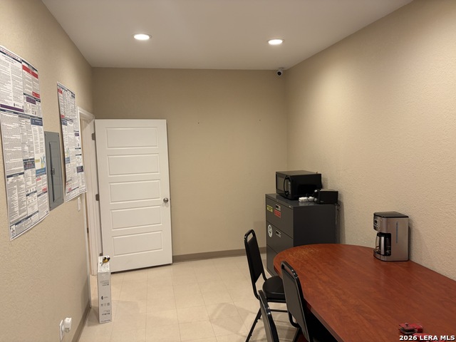 2476 N Heideke St Property Photo 9