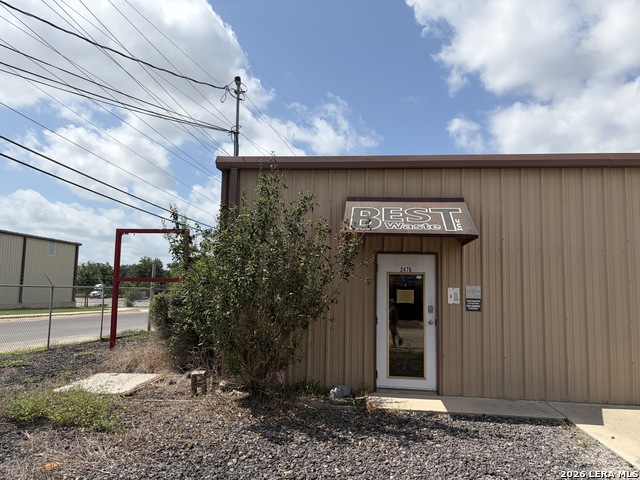 2476 N Heideke St Property Photo 16