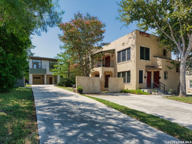 526 Pershing Avenue Property Photo 2