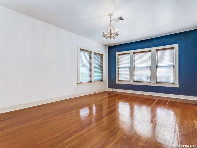 526 Pershing Avenue Property Photo 6