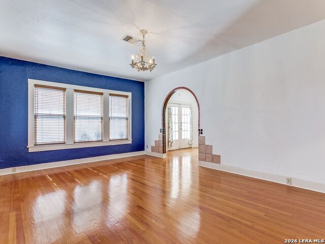526 Pershing Avenue Property Photo 7