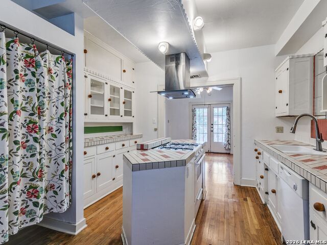 526 Pershing Avenue Property Photo 15