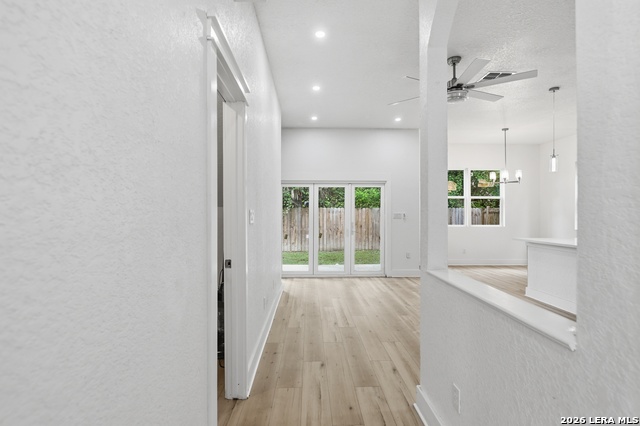 1611 S Gevers St #104 Property Photo 3