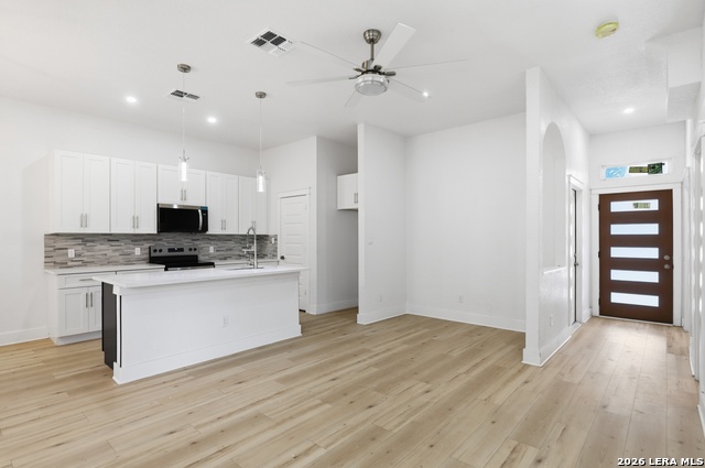 1611 S Gevers St #104 Property Photo 4