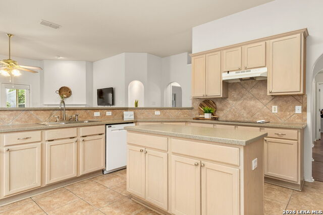 2136 Stonecrest Path Property Photo 9
