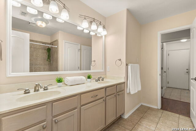 2136 Stonecrest Path Property Photo 13