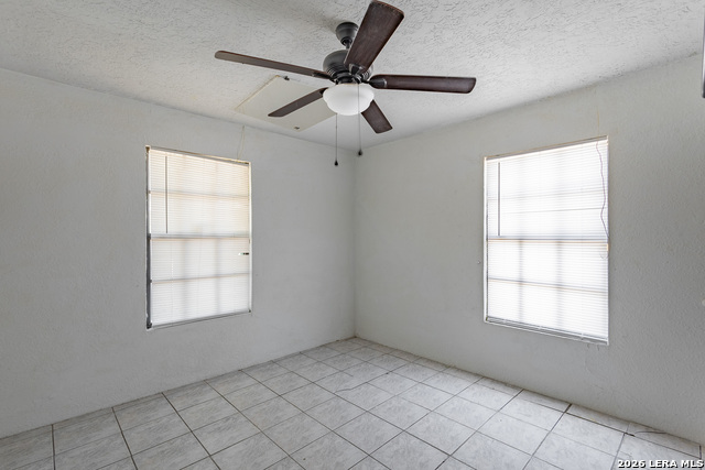1265 Duffy St Property Photo 15