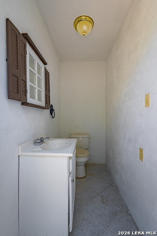 1265 Duffy St Property Photo 26
