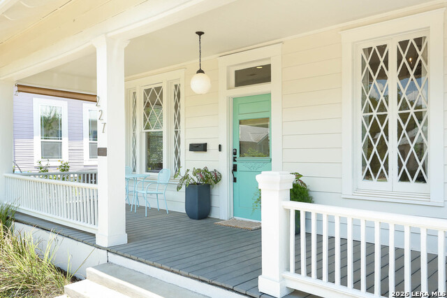 227 Florida St Property Photo 1