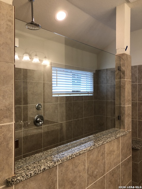 114 Braeburn Property Photo 4
